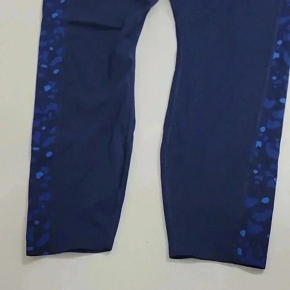 SET Stashable High Rise Legging. & Catalyst Front Zip Sports Bra - Picture 15 of 16